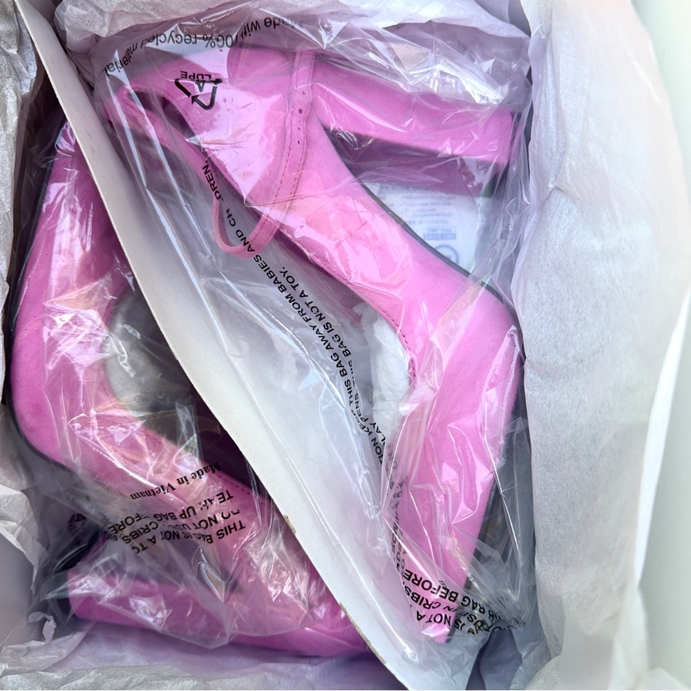NWT Nine West Plana Suede Pink Pumps with ankle strap and block heel. - Picture 8 of 8